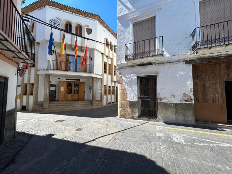 Foto 913db1de-69e0-4985-93ca-598f2245ba7c. Casa amb aparcament a Altura