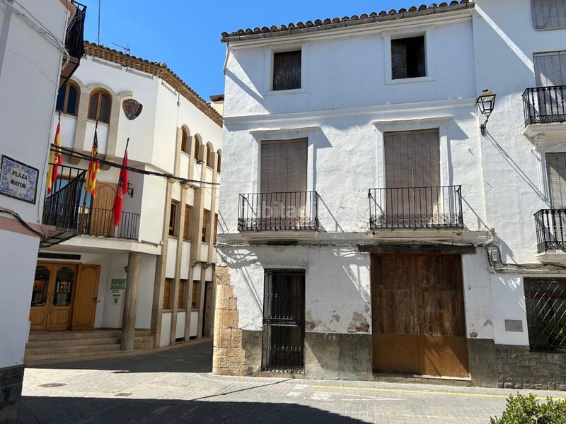 Foto bcddfafe-a6d1-4940-9c21-181baba298b4. Casa amb aparcament a Altura