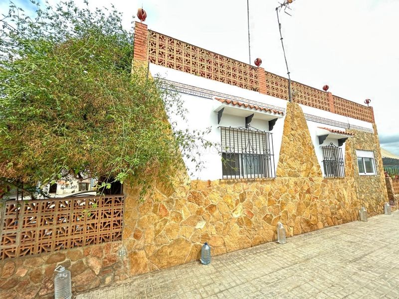 Foto e58bc065-fdfe-4f52-8b17-1d4fda06e73c. Masia amb aparcament a Doctor Palos - Alto Palancia Sagunt