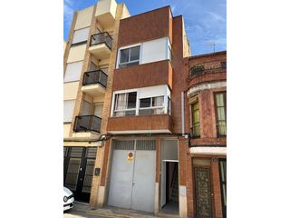 Haus  Calle san ignacio. Se vende casa en altura compuesta de tres pisos mas terraza con