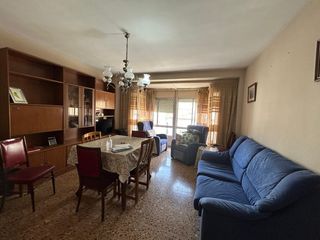 Casa  Calle san ignacio. Se vende casa en altura compuesta de tres pisos mas terraza con