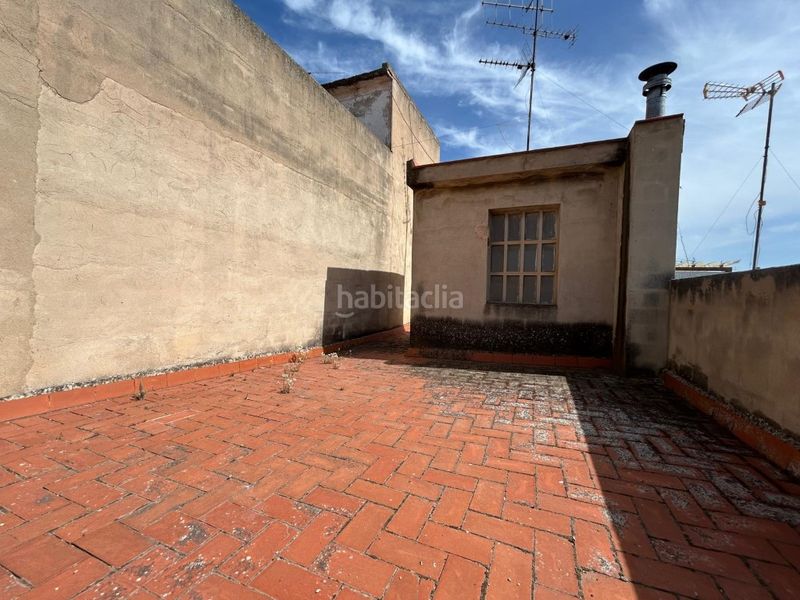 Foto f0c593f5-4da3-4d20-9b18-dfcd649147b5. Casa amb aparcament a Altura