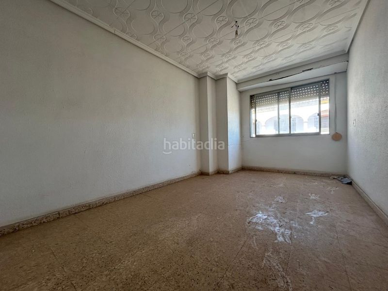 Foto 2bbdd695-b606-4ee0-bd95-99c71b9ca9ba. Casa amb aparcament a Rafelbunyol
