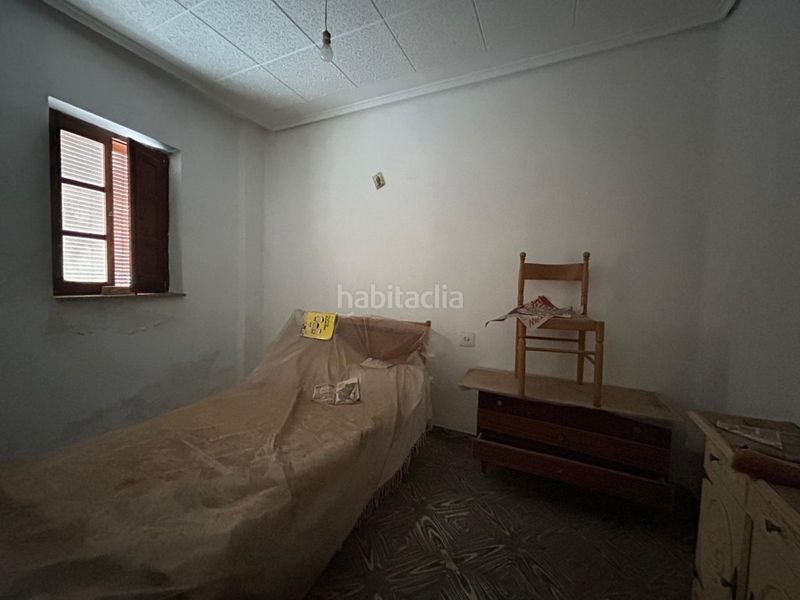Foto 424d12fb-b9fa-48f4-a04a-eac35d9ccebb. Casa amb aparcament a Rafelbunyol