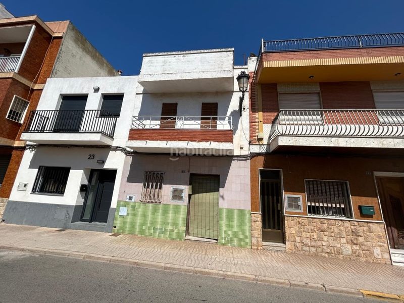 Foto 8c4f0767-6c63-4824-a501-270f9198f0c6. Casa amb aparcament a Rafelbunyol