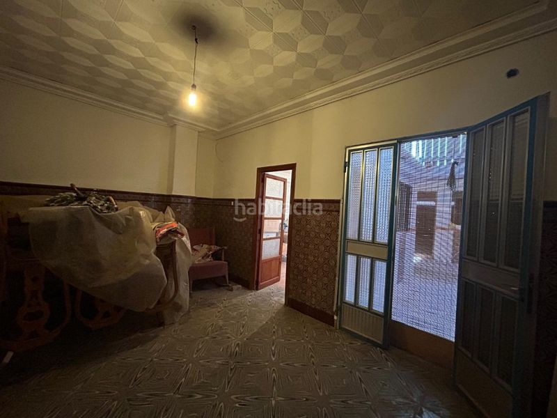 Foto c40dd693-dae2-450f-97d9-7d7e703ced2e. Casa amb aparcament a Rafelbunyol