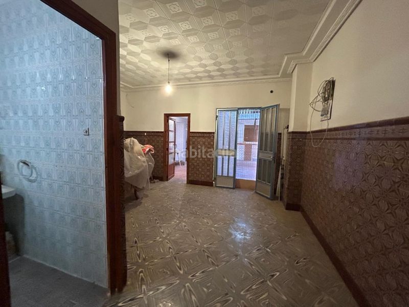 Foto cc0e23b9-8d6b-4e43-b9b4-f1917d0f4e3a. Casa amb aparcament a Rafelbunyol