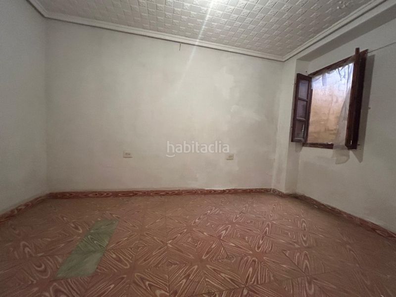 Foto dc68989b-bfa8-41fe-bc1c-2acdb215a761. Casa amb aparcament a Rafelbunyol
