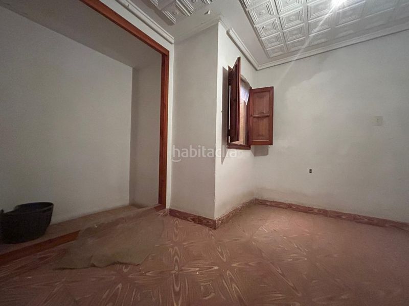 Foto df1eb6e9-7777-4c36-abc6-513b5fe57bf5. Casa amb aparcament a Rafelbunyol