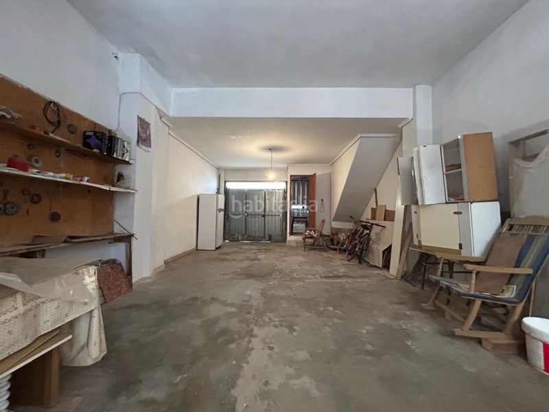 Foto f4fbf3a6-d79c-4d80-86fd-2209083ecdfb. Casa amb aparcament a Rafelbunyol