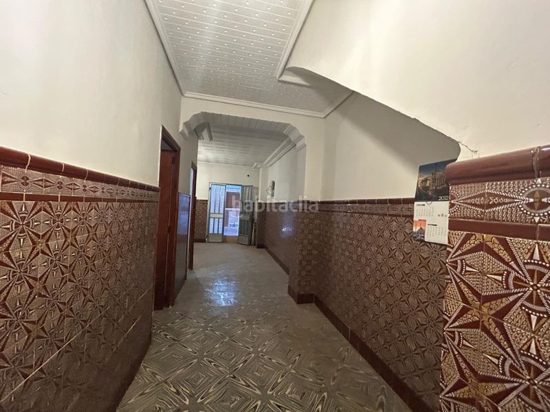 Foto f6dec511-7d20-47e2-941e-7ce70f5b7e79. Casa amb aparcament a Rafelbunyol
