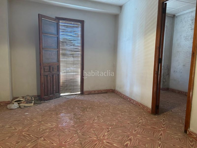 Foto fbddc112-da16-4851-8c53-fde39c90398f. Casa amb aparcament a Rafelbunyol