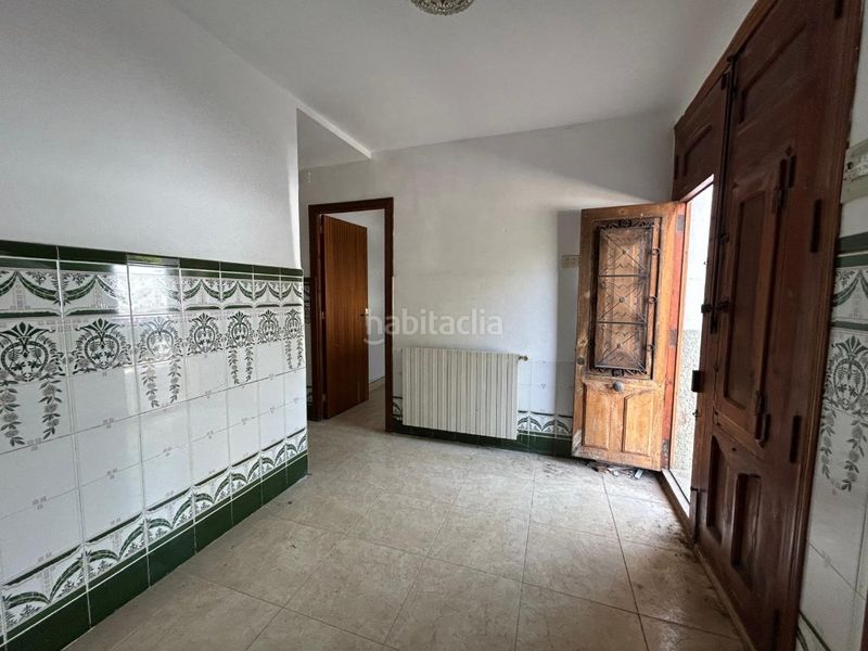 Foto eb70d3a8-d908-41fb-b10a-415eaf4414ee. Xalet amb aparcament a Viver