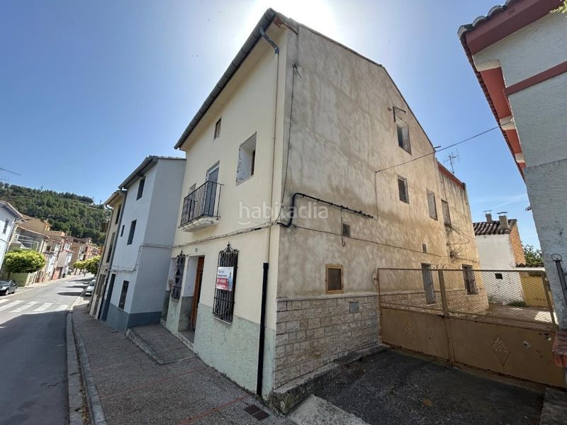 Foto eedd7299-dcc5-4d4f-907f-d5dd5c57ff50. Xalet amb aparcament a Viver
