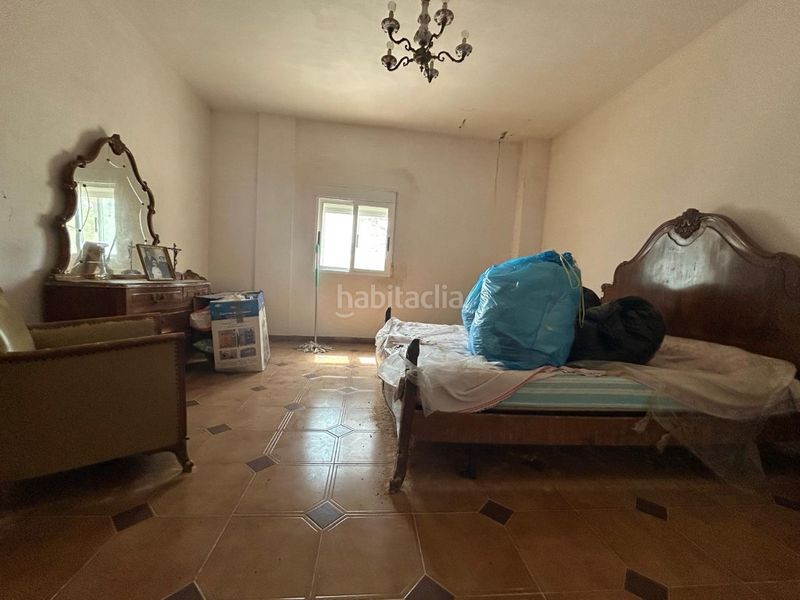 Foto 05959c20-909d-4169-a0d2-91607a1e67cd. Casa amb aparcament a Requena