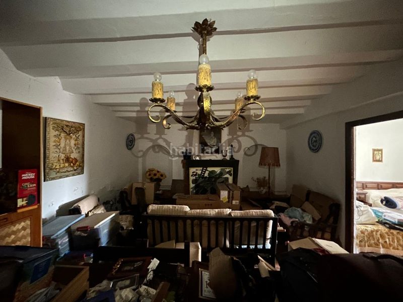 Foto 1047af6b-6b07-49b9-9f23-1b6595404de4. Casa amb aparcament a Requena