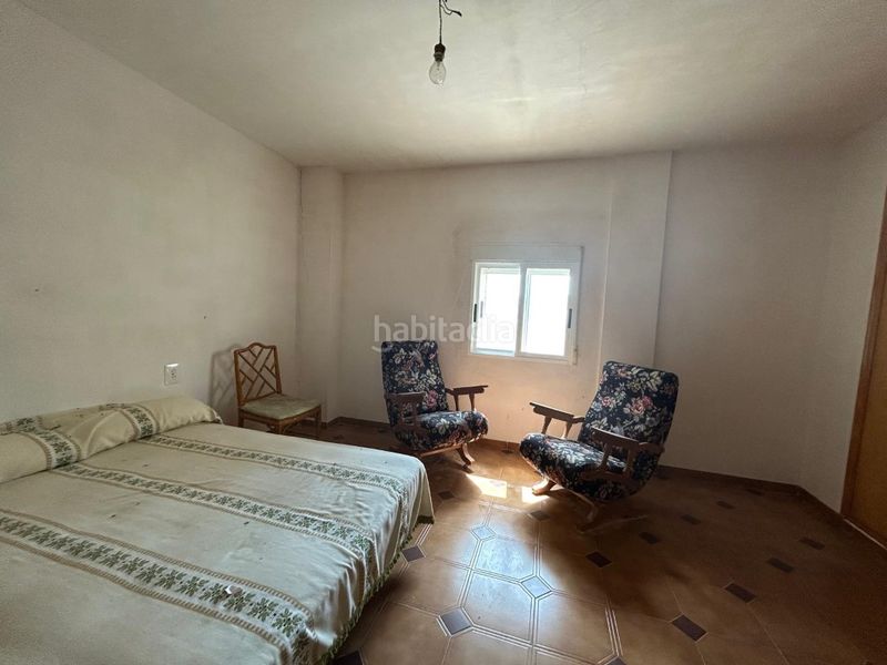 Foto 2721208f-6433-4b9d-ac42-6d5a6728e7ec. Casa amb aparcament a Requena