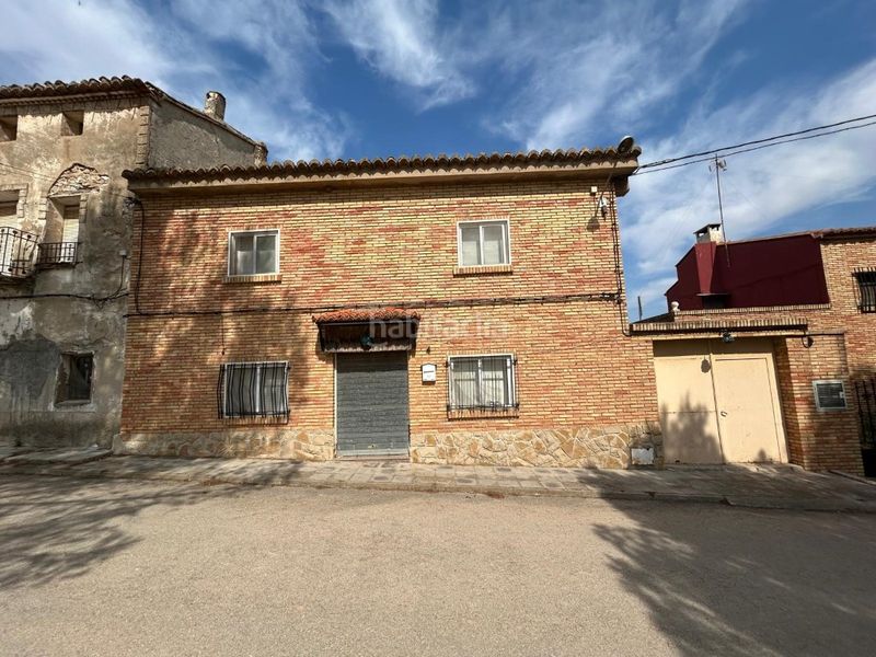 Foto 2e83c425-61db-4de6-9fab-eef87b0799cf. Casa amb aparcament a Requena