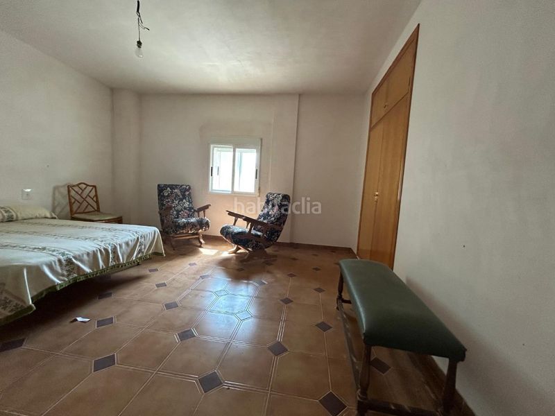Foto 371b38dc-e956-402b-9918-6305db8a4aae. Casa amb aparcament a Requena