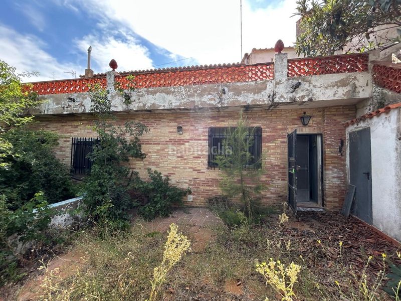 Foto 4766cdb7-e125-4eaa-9805-07e43bf6dc5c. Casa amb aparcament a Requena
