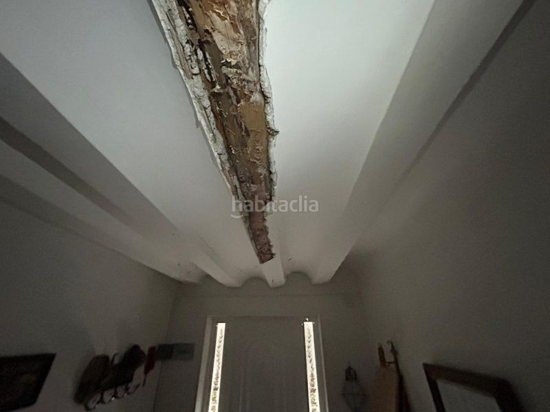 Foto 5c7f8de9-04c0-4dac-b94f-7b5b61aa9726. Casa amb aparcament a Requena