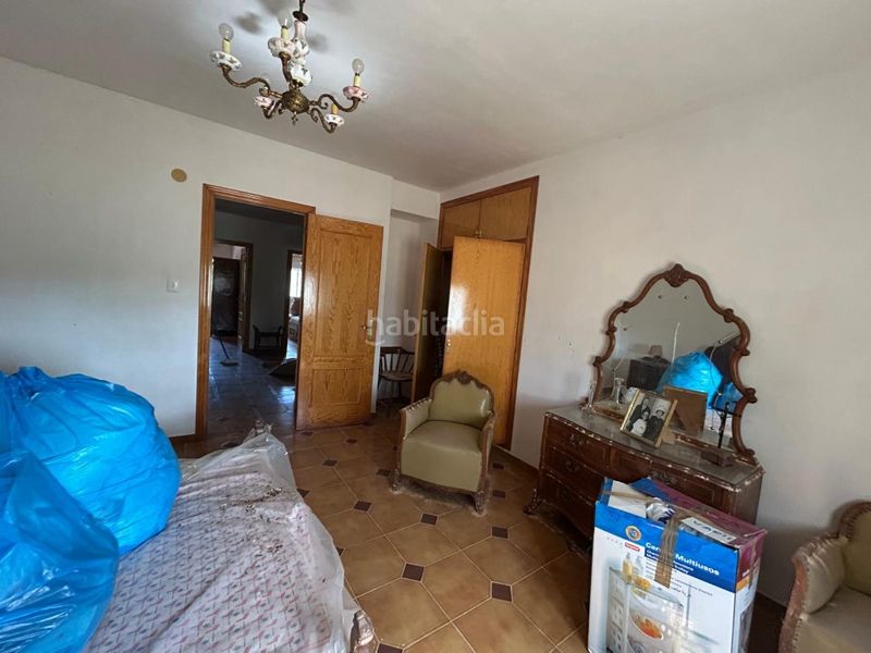 Foto 6b749484-0ea8-4705-8d23-4ce11fd17f10. Casa amb aparcament a Requena
