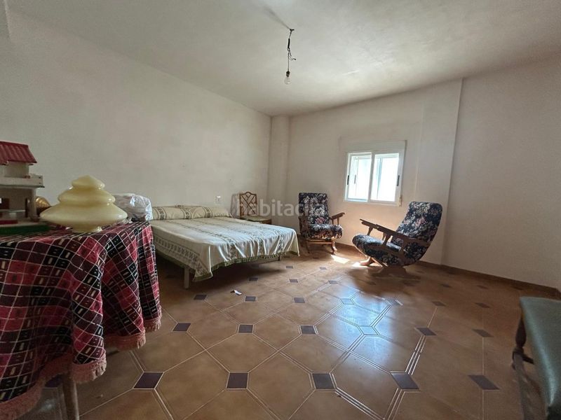 Foto 73c15caa-f791-4c6c-a2b0-e0b3578b2050. Casa amb aparcament a Requena