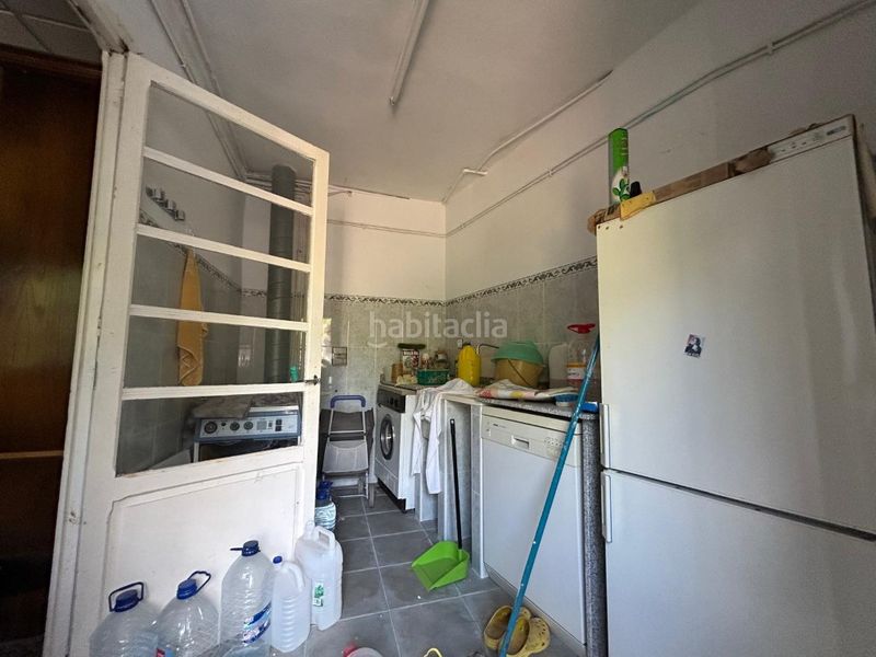 Foto 81bc733a-d895-4c3f-9da1-f8aae91d2531. Casa amb aparcament a Requena