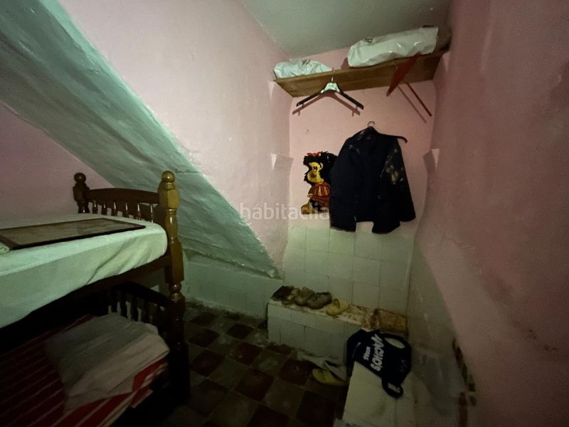 Foto b1c5d02b-c39e-4cdc-ab55-b015d877c941. Casa amb aparcament a Requena