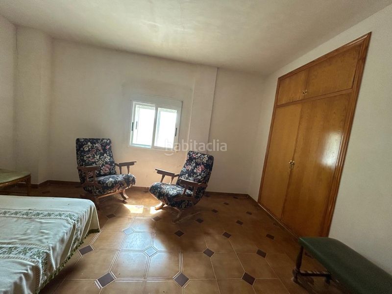 Foto cf213aca-a7a5-4597-b9e4-527b8eab408f. Casa amb aparcament a Requena