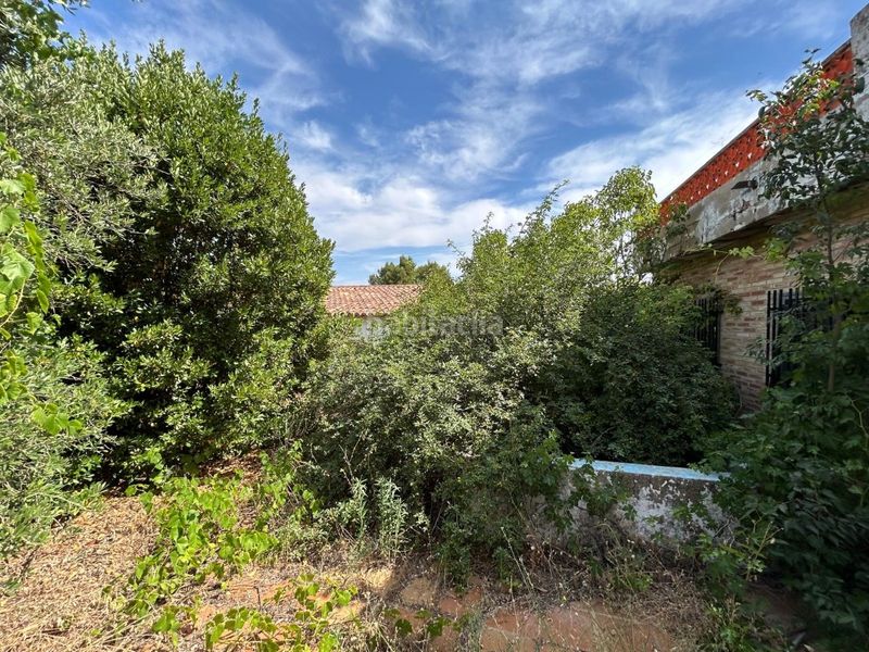 Foto d1036345-896d-473e-b13f-716a052b7039. Casa amb aparcament a Requena