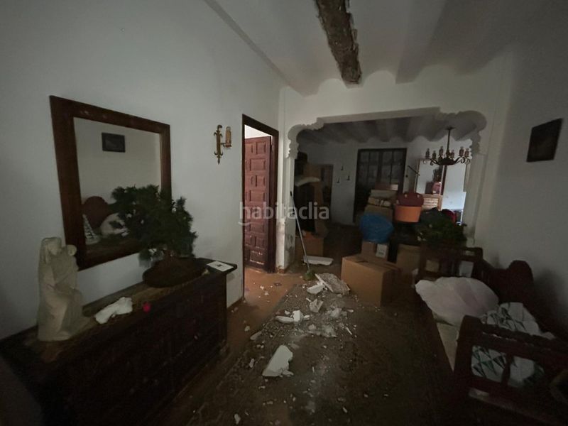 Foto d4fed5b2-d199-4b16-8f8d-28aa8a41c8e1. Casa amb aparcament a Requena