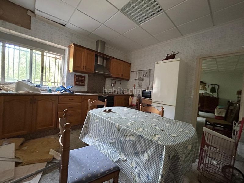 Foto dca6779b-5f74-4915-8dc6-54a269e71c9f. Casa amb aparcament a Requena