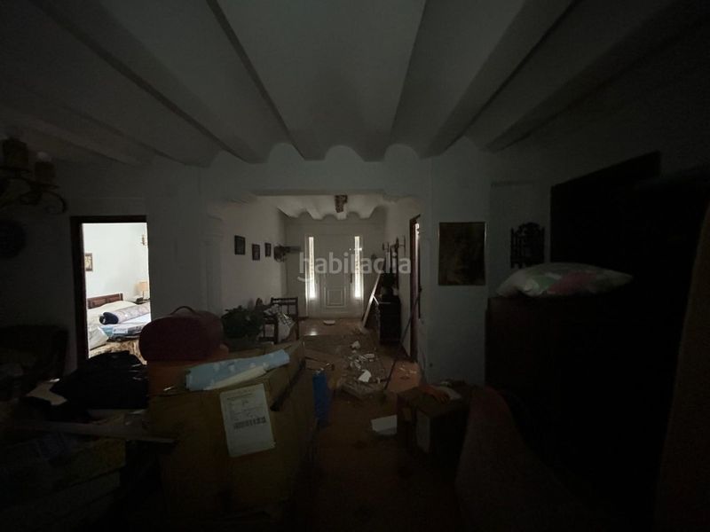 Foto f0f5b207-4d21-4799-aab4-18fee687534a. Casa amb aparcament a Requena