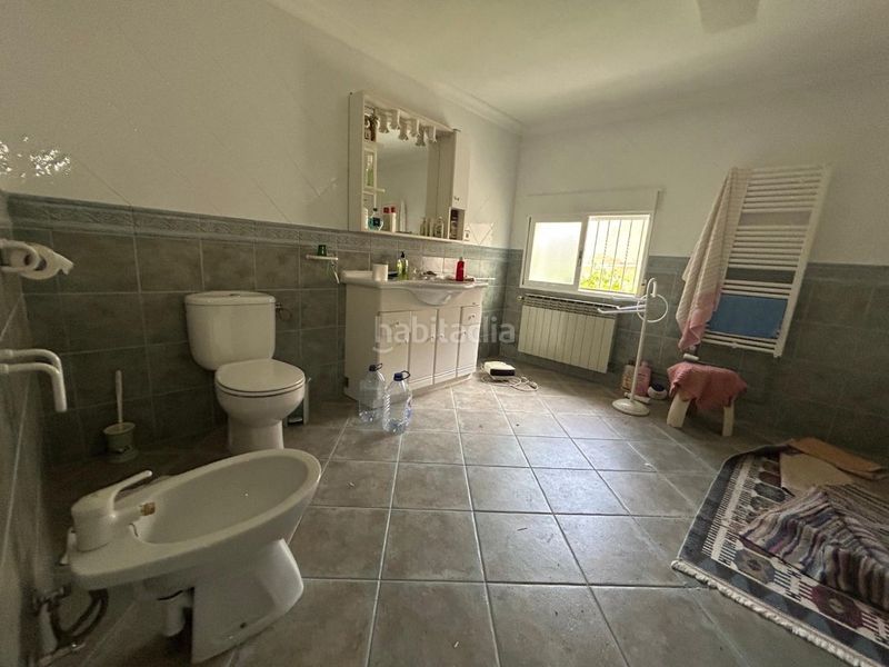 Foto f7497a52-2564-4265-b75c-e1c74fb3ea6b. Casa amb aparcament a Requena