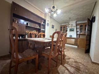 Casa  Calle bonif ferrer. Se vende casa en altura