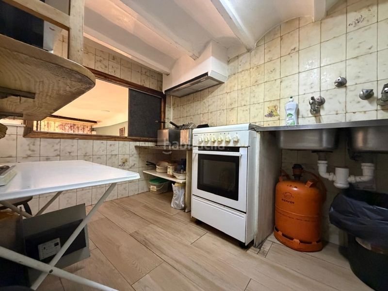 Foto 899caeee-6cf4-4fdb-b762-a310d1d346f0. Local comercial a Segorbe