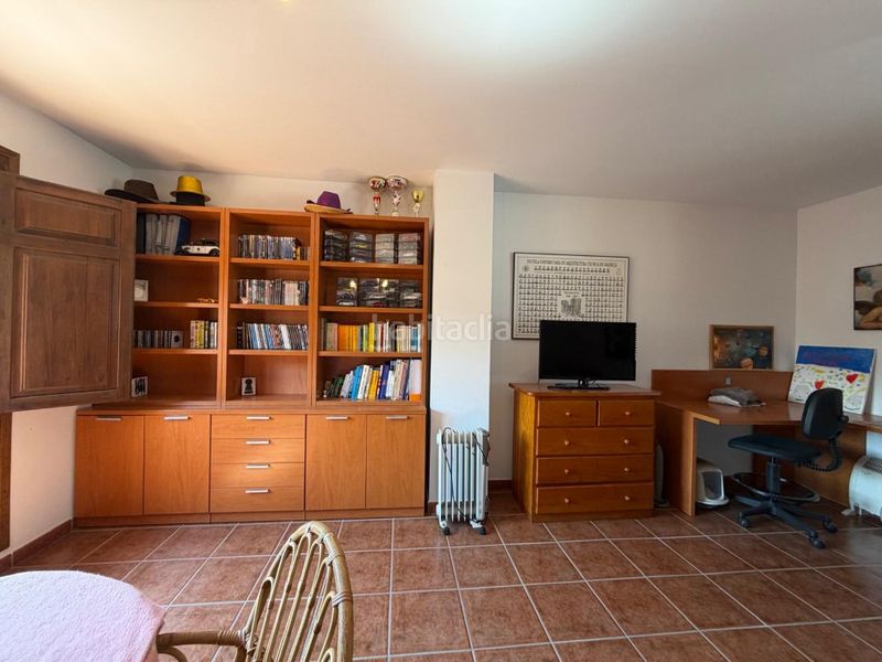 Foto c2a08f27-a8db-4c3a-b7ea-7abae064f4f0. Casa amb aparcament a Gaibiel