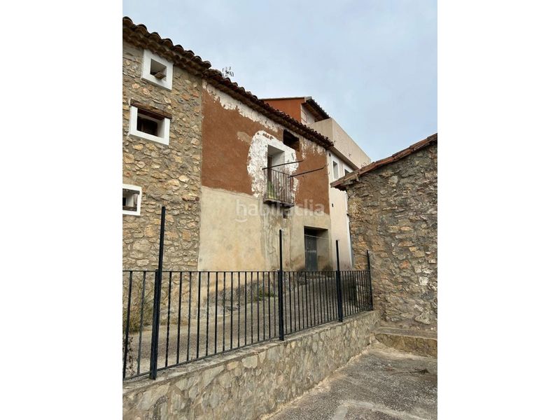 Foto 1ab00ea5-d163-4636-98af-6916b6ecf4f6. Casa amb aparcament a Bejís