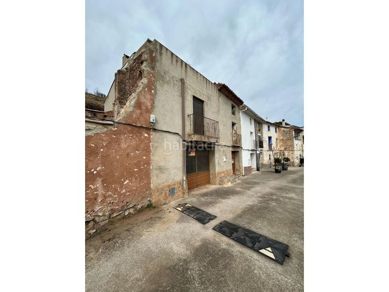 Foto 8c3a842d-9998-4263-a47d-1d2f10266d22. Casa amb aparcament a Bejís