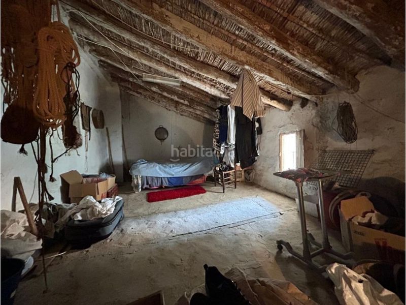 Foto a2f13b8f-b352-44eb-b85f-fabd468cd038. Casa amb aparcament a Bejís