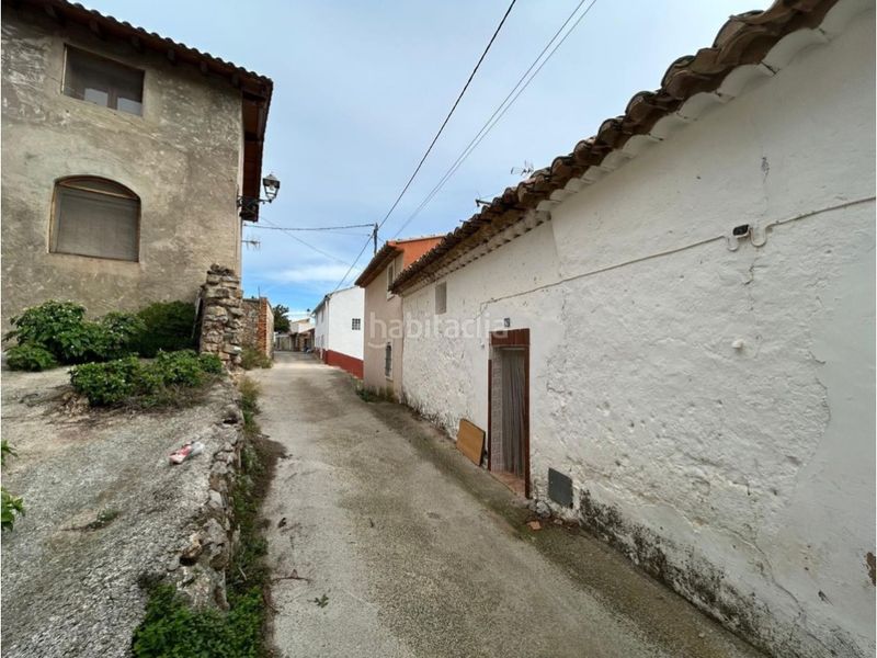 Foto da5e00e6-888d-4d37-9f8b-ff24cf6b5c95. Casa amb aparcament a Bejís