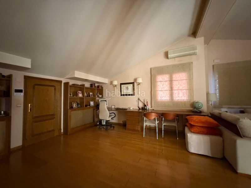 Foto 1b2ee8e1-f9e9-4a52-9a1a-6d63e04eb328. Casa amb aparcament a Corea Gandia