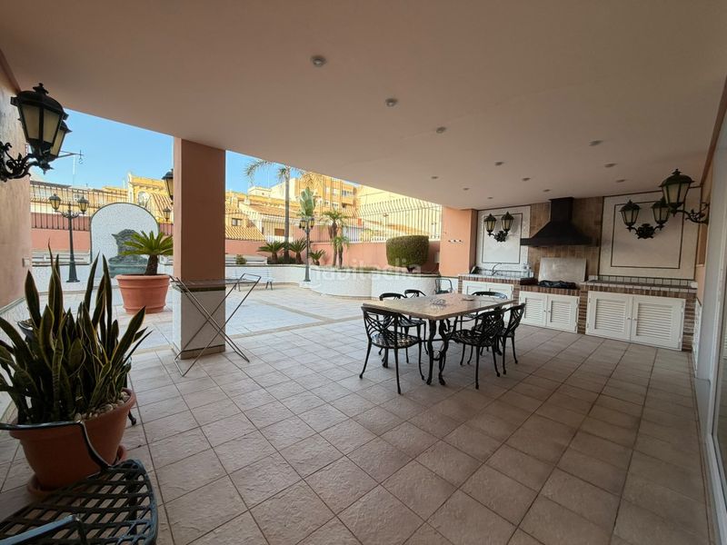 Foto b38412fe-a913-4e07-bd4f-2e42caa970a2. Casa amb aparcament a Corea Gandia