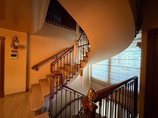 Casa  Calle cervantes. Se vende mansión señorial de 897 m en el centro de gandía a 3km