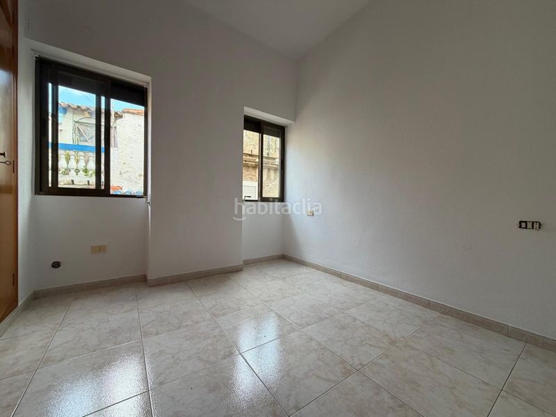 Foto 37c1b611-f3ba-4190-9441-77a23d81dfbc. Piso se vende piso 2ª planta sin ascensor en Navajas