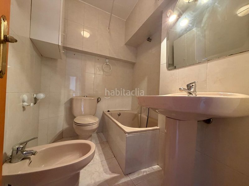 Foto 9ec3c9ba-f00c-4c93-87d9-183b9244a53a. Piso se vende piso 2ª planta sin ascensor en Navajas