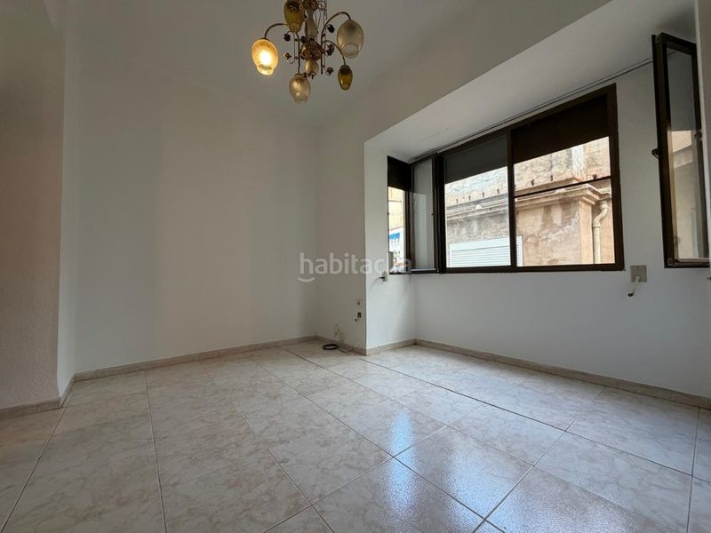 Foto ad7c43bb-7bda-4deb-bf11-31af5fc0d2a7. Piso se vende piso 2ª planta sin ascensor en Navajas