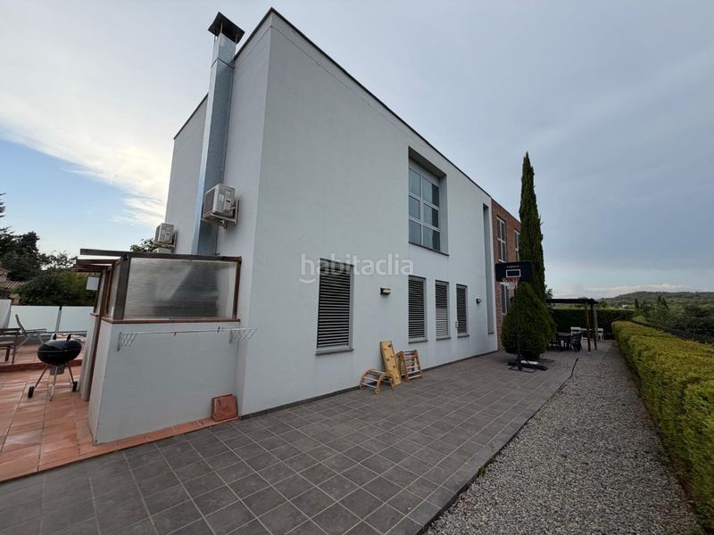 Foto a2d7cf8f-3e9f-4c13-b6c7-a8befe954a5f. Xalet amb aparcament a Navajas