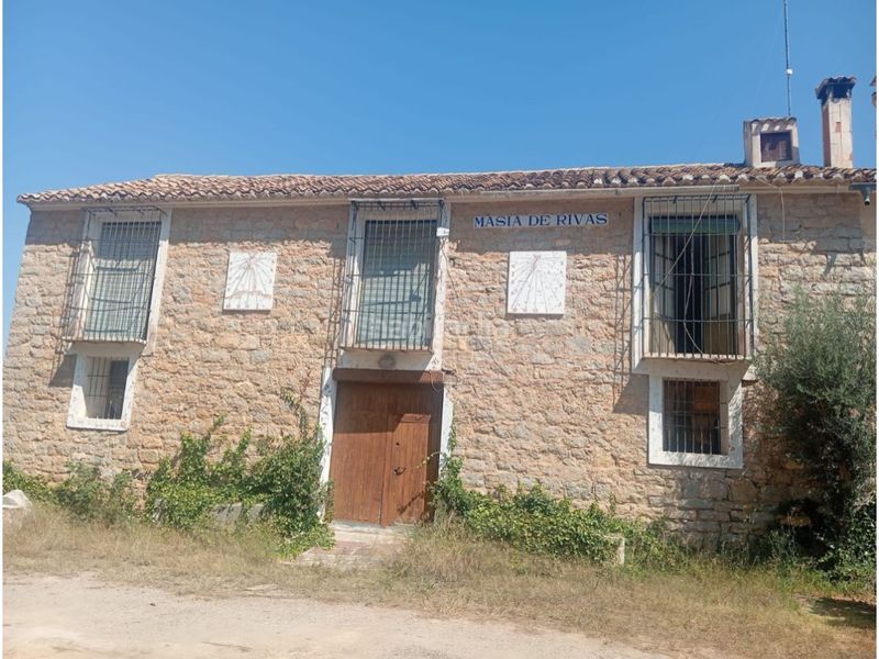 Foto 6c19c15f-0055-4113-9b31-c237b60324c4. Masia amb aparcament piscina a Altura